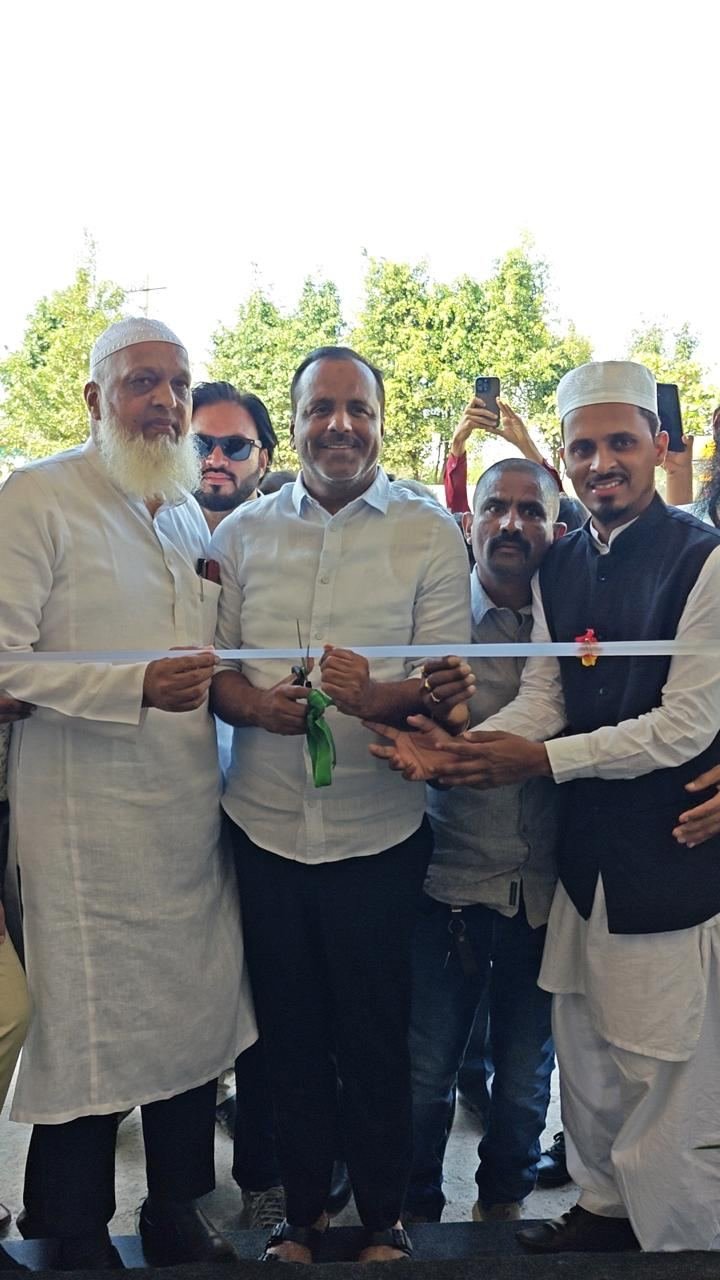 Hon. UT Khader at Madni School