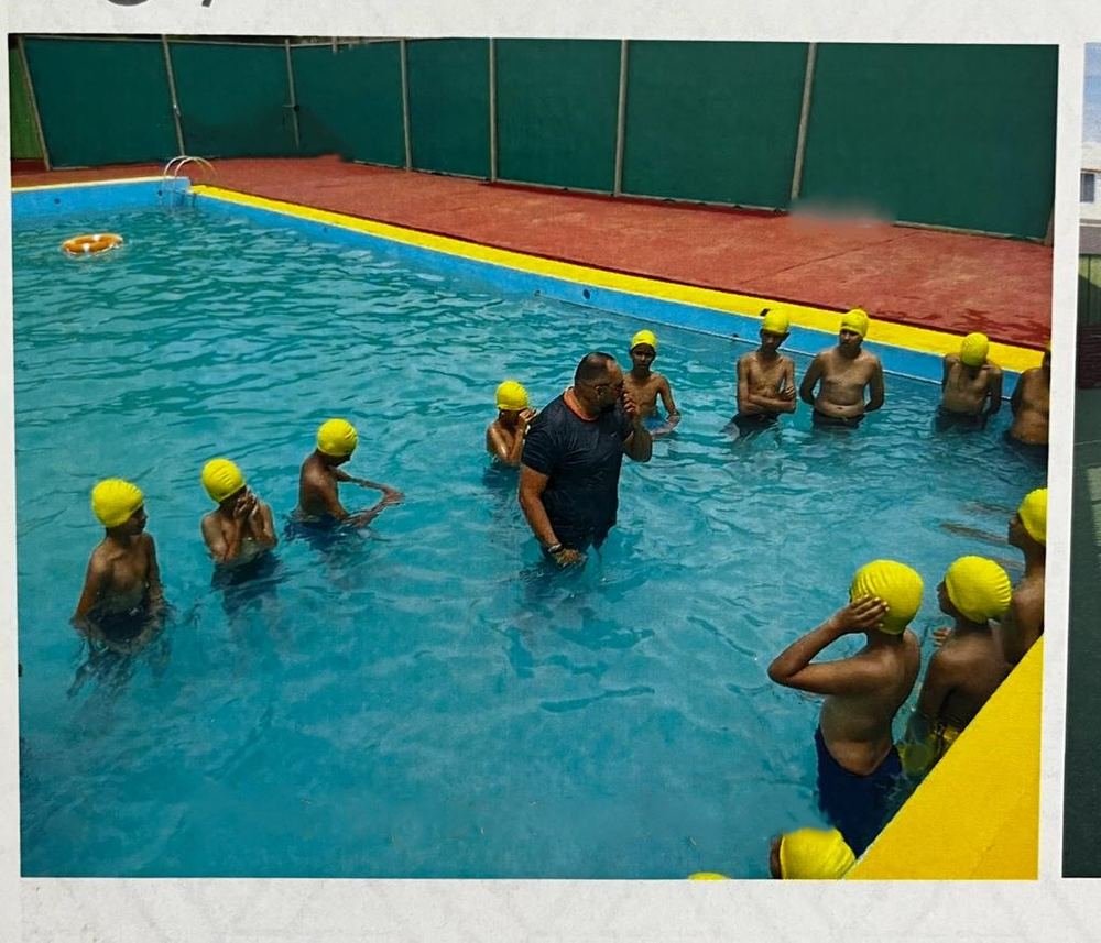 Swimming coaching session